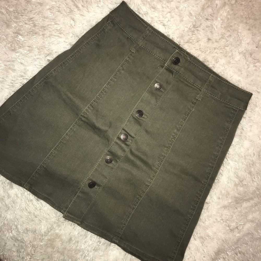 Green denim button-front skirt
